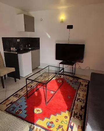 公寓 Prjardin 勒布朗-梅尼尔